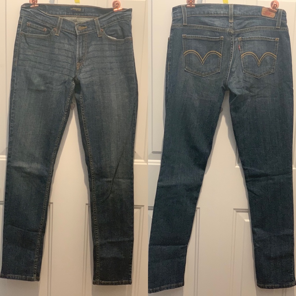 Juniors Levi’s too super low jeans